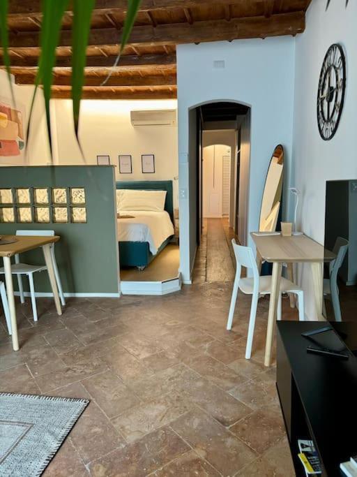 Ferienwohnung Splendido Bilocale In Via Madonnina, Zona Brera Mailand Exterior foto